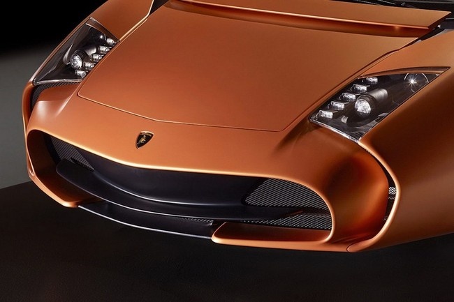 Nói về bản thiết kế mới nhất của công ty và lựa chọn Lamborghini Gallardo làm nền tảng, ông Andrea Zagato cho biết: 