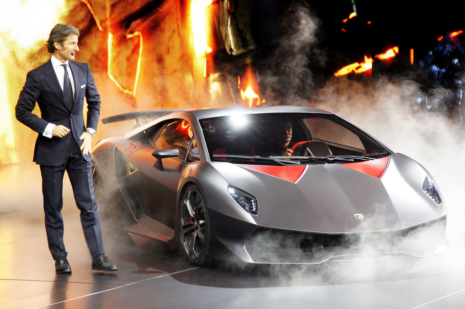 Nhung sieu xe concept ‘dien khung’ nhat cua Lamborghini hinh anh