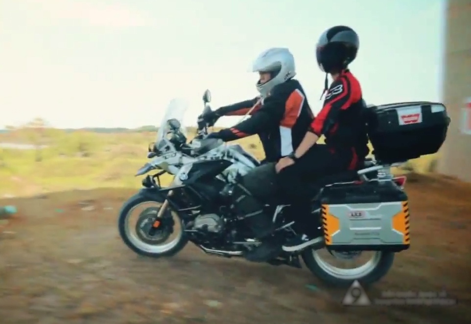 Sieu mo to BMW R1200GS cua phuot thu Sai Gon hinh anh