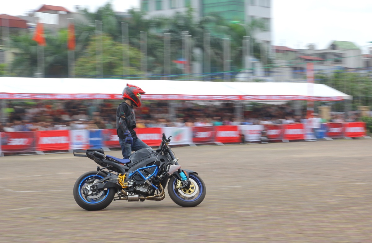 Một trong những màn biểu diễn tốt của stunter người Việt.