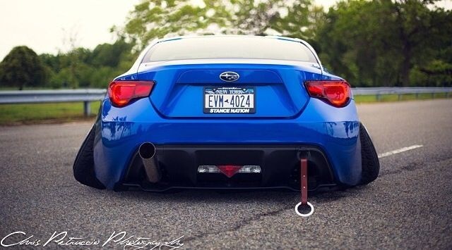 Một chiếc Subaru độ kiểu không giống ai.