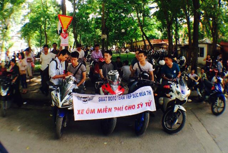 Nu biker Ha Noi dung mo to dua don si tu mien phi hinh anh