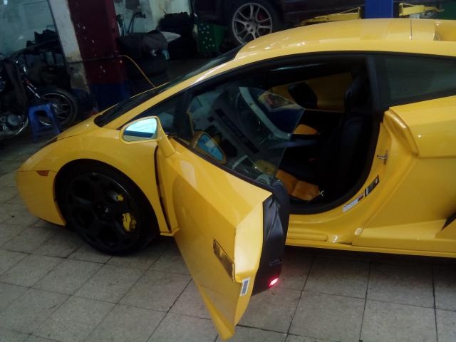 Lamborghini Gallardo được hãng xe Ý giới thiệu lần đầu tiên vào năm 2003, trở thành một trong những mẫu xe thành công nhất trong lịch sử 50 năm của hãng. 