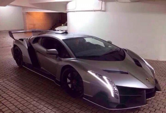 Lamborghini Veneno số thứ tự 03 đã được một doanh nhân người Trung Quốc mua về.