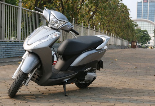 Honda Lead có nhiều sự tương đồng với Nozza Grande đã ra mắt từ giữa năm 2013.