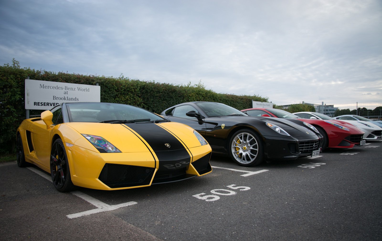 Đoàn xe từ nhiều vùng đất khác nhau trên đất Anh sẽ cùng hành trình về Wilton House để tham gia một lễ hội hoành tráng dành cho những người có niềm đam mê với những chiếc xe 4 bánh.