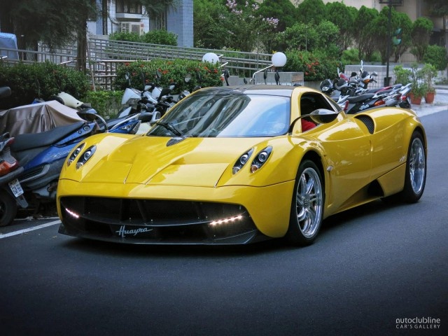 Thieu nien 15 tuoi so huu sieu xe trieu do Pagani Huayra hinh anh