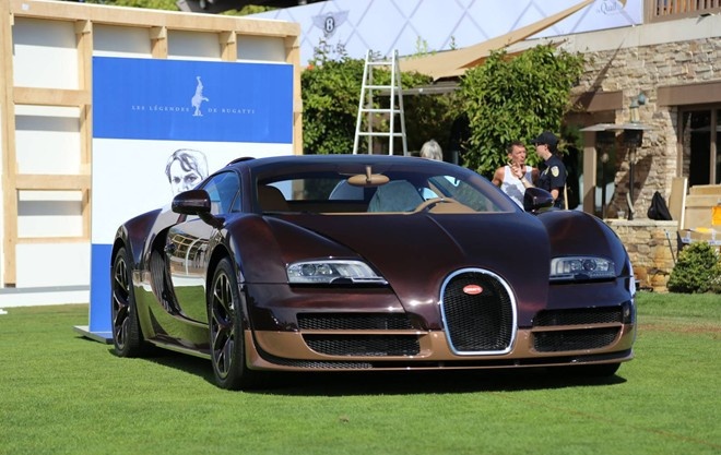 Siêu xe Bugatti Veyron huyền thoại thứ 4 của hãng xe Pháp.