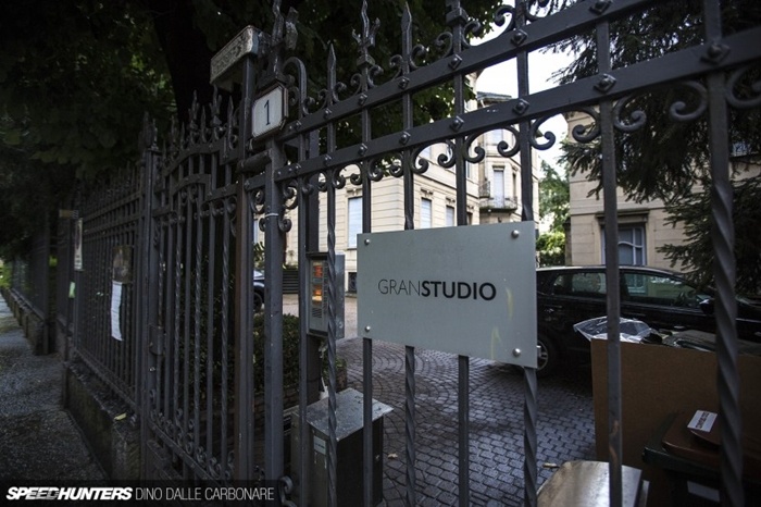 Không nằm trong khuôn viên nhà máy hoặc hãng xe nào, Gran Studio chỉ là một ngôi nhà trong khu vực yên tĩnh của thành phố Turin.