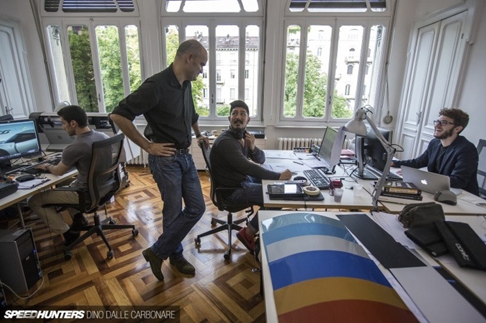 Gran Studio còn là nơi làm việc của giám đốc sáng tạo – ông Lowie Vermeersch. Ông đã dành cả cuộc đời của mình cho niềm đam mê ô tô và đã cho ra đời những thiết kế vô cùng độc đáo.