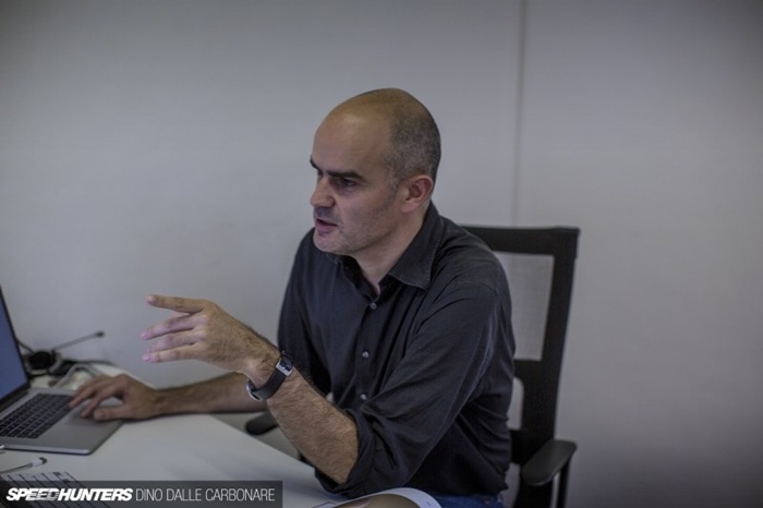 Giám đốc sáng tạo Lowie Vermeersch là người có gần 35 năm kinh nghiệm thiết kế ô tô.