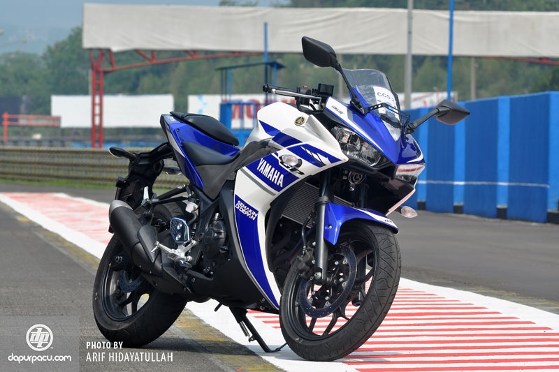 Mặc dù ra đời sau, nhưng Yamaha R25 đang tỏ ra lấn lướt so với các đối thủ cùng phân khúc.