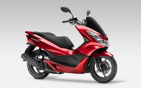 Tại nhiều thị trường, PCX 2014 có cả động cơ 125 và 150 cc,trong khi tại Việt Nam chỉ có bản động cơ 125 cc