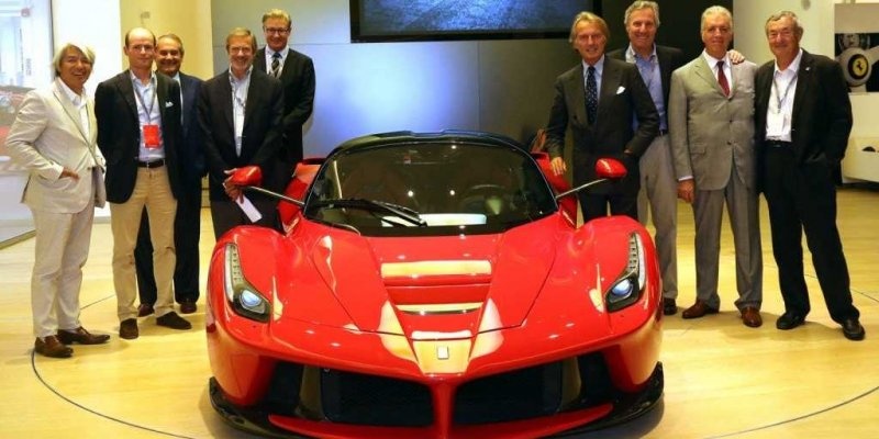 Ferrari ra sieu xe trieu do truoc khi CEO nghi huu hinh anh