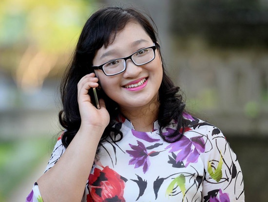 Cac thu khoa Dai hoc dung mang di dong nao? hinh anh