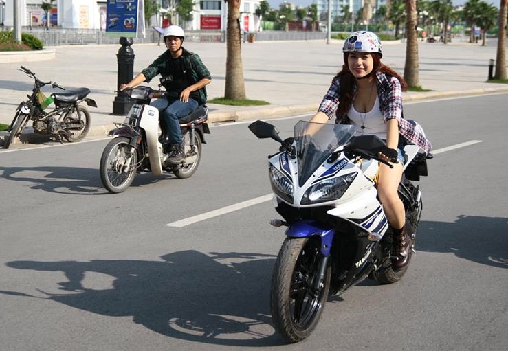 Vi sao nhieu nguoi ua chuong xe con tay? hinh anh