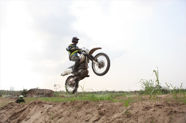 Một cú bay xe đẹp mắt.