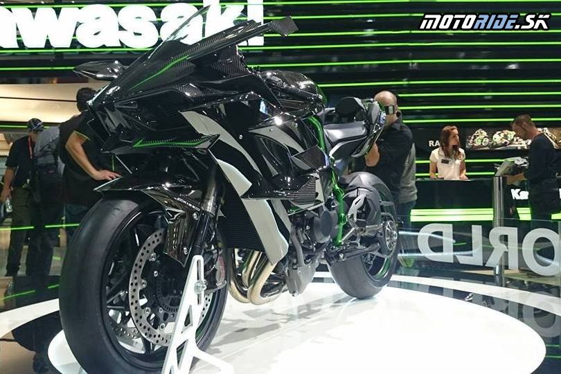 Sieu moto Kawasaki Ninja H2R cong suat 300 ma luc trinh lang hinh anh