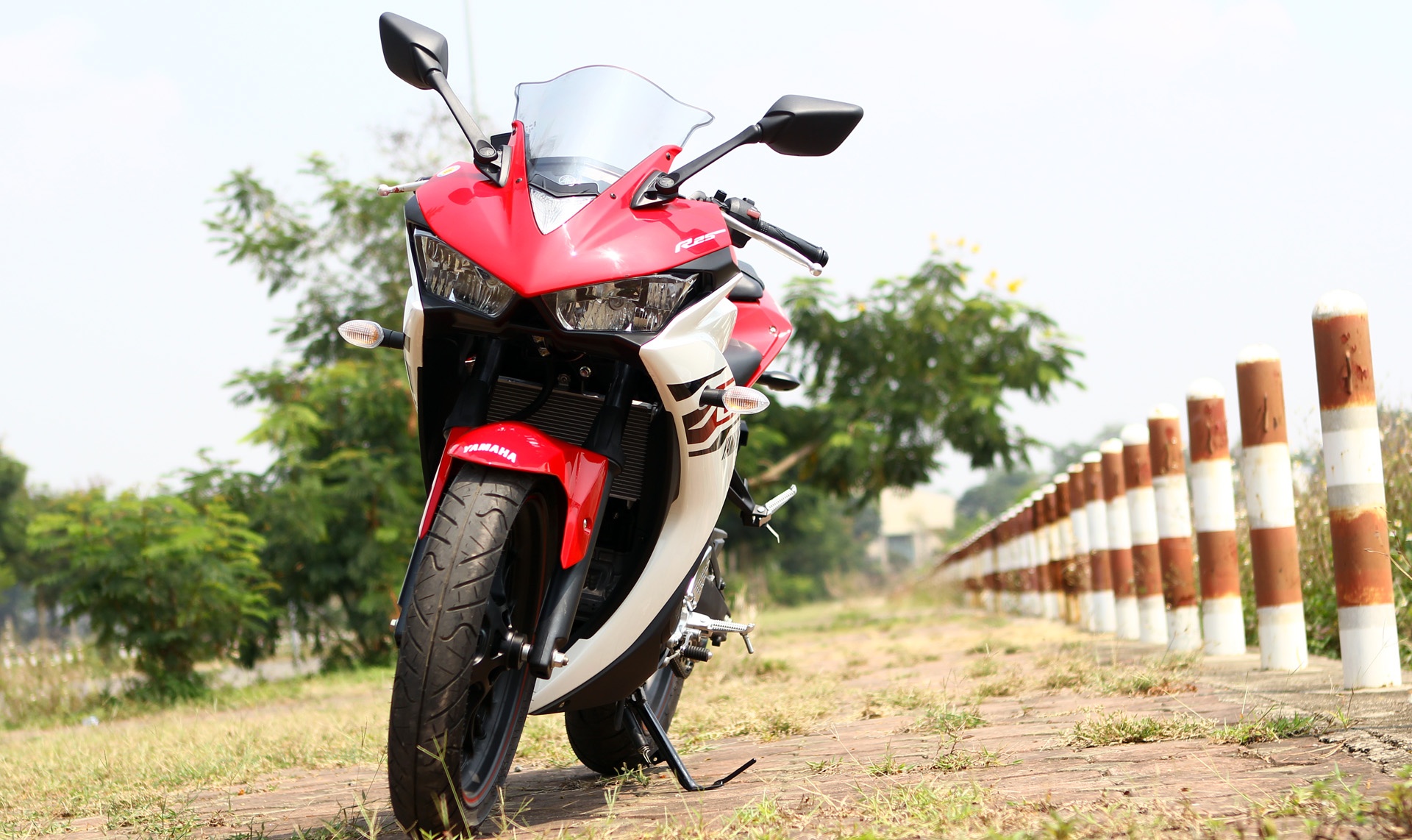 Yamaha R25 nhanh chóng trở thành cái tên hút khách ngay khi bán ra thị trường.