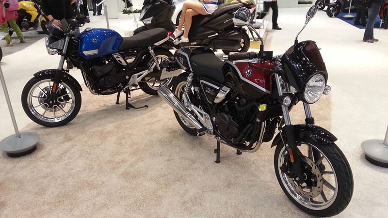 Tại triển lãm xe Intermot, hãng xe Đài Loan dường như muốn củng cố hình ảnh của mình với khách hàng châu Âu khi giới thiệu bộ đôi Wolf Classic 300 và Wolf Café Racer. Thiết kế của của hai mẫu xe này đều mang đậm chất cổ điển. 