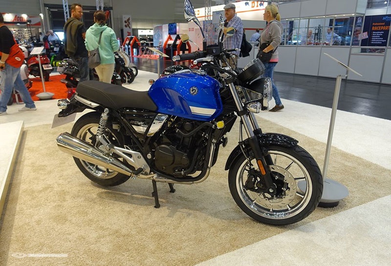 SYM gioi thieu bo doi xe con tay phong cach co dien hinh anh