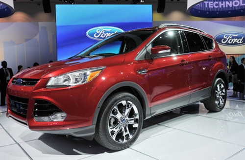 Xe da dung 5 cho ganh dua moc tui khach giau hinh anh