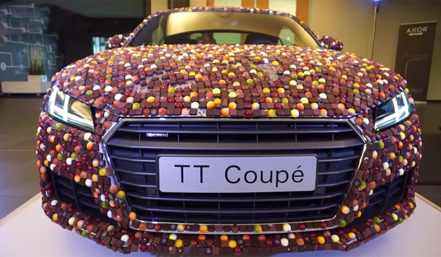 Xe hai cua Audi TT phu kin chocolate hinh anh