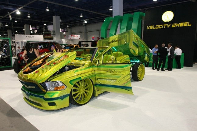 Nhung mau xe do 'dien ro' nhat SEMA 2014 hinh anh