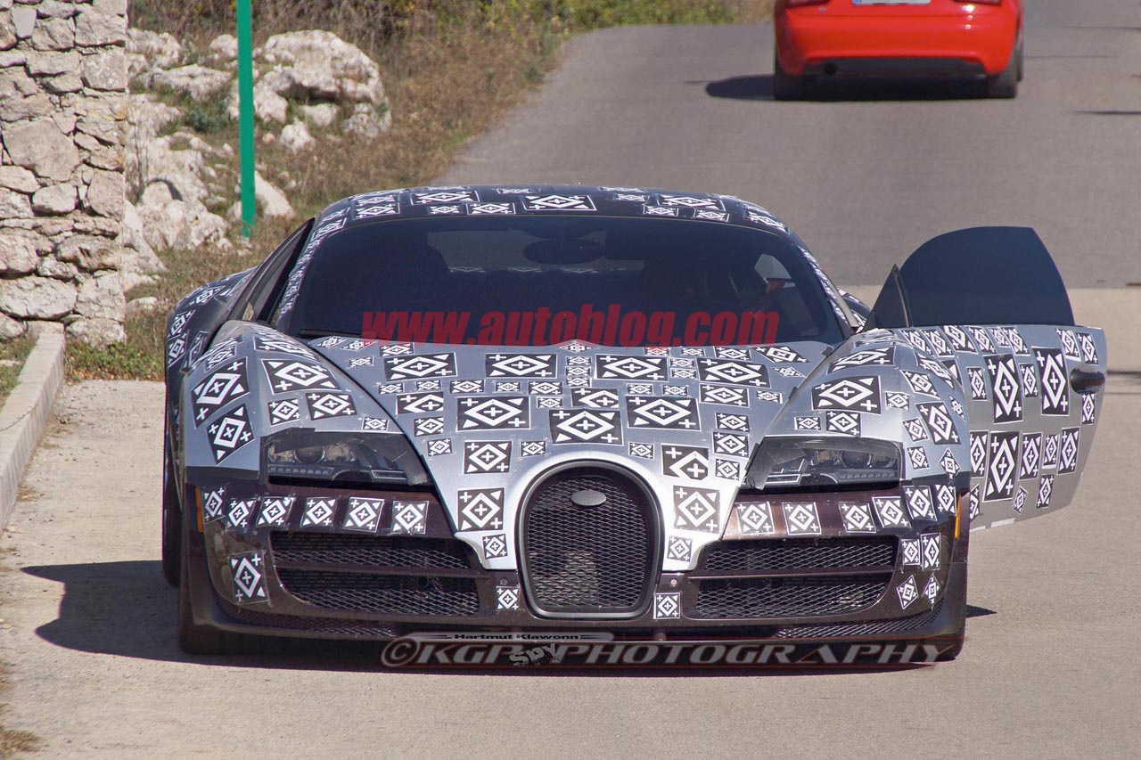 Lo dien hinh anh chay thu sieu xe Bugatti Veyron moi hinh anh