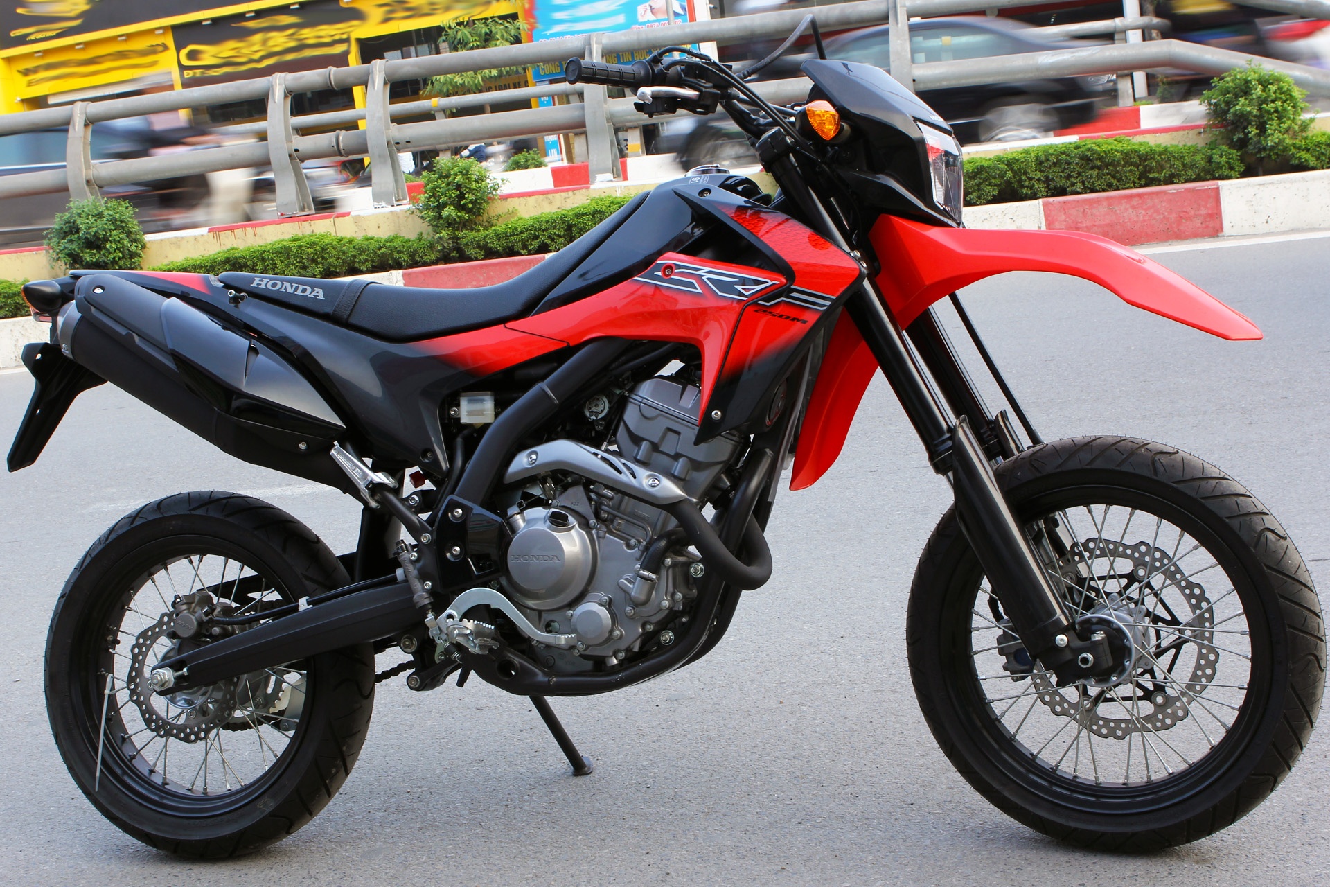 Xe cao cao Honda CRF250M 2014 gia 200 trieu tai Ha Noi hinh anh