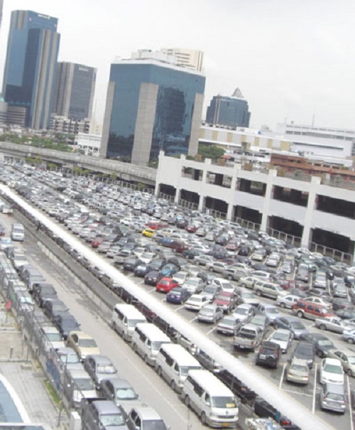 Chung minh cho dau moi duoc tau xe hoi hinh anh