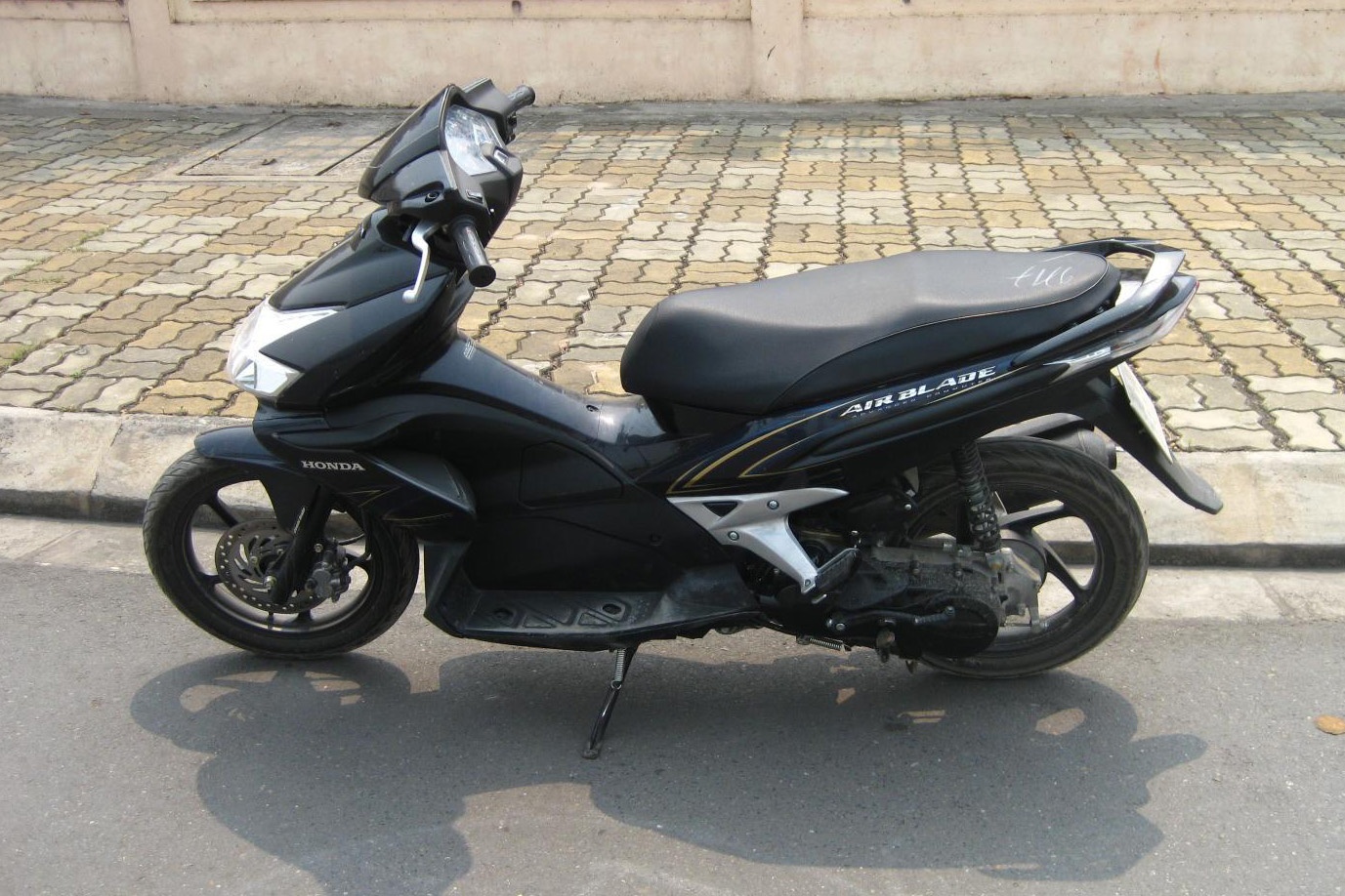 Những chiếc Air Blade đầu tiên được bán ra thị trường từ năm 2007.