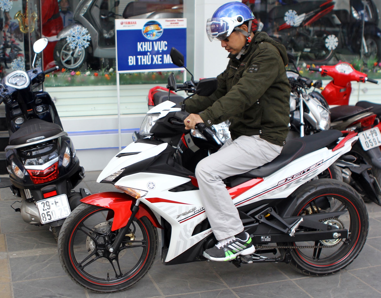 'Exciter 150 se khong bi lam gia' hinh anh