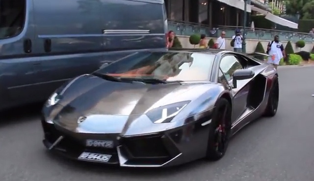 Lamborghini Aventador ma chrome do manh me lan banh tai Phap hinh anh