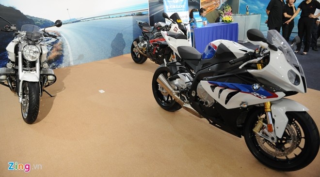 Những mẫu xe phân khối lớn của BMW Motorrad từng xuất hiện tại sự kiện BMW World XPO 2014 tháng 8 năm ngoái ở Hà Nội. Ảnh: Hân Nguyễn.
