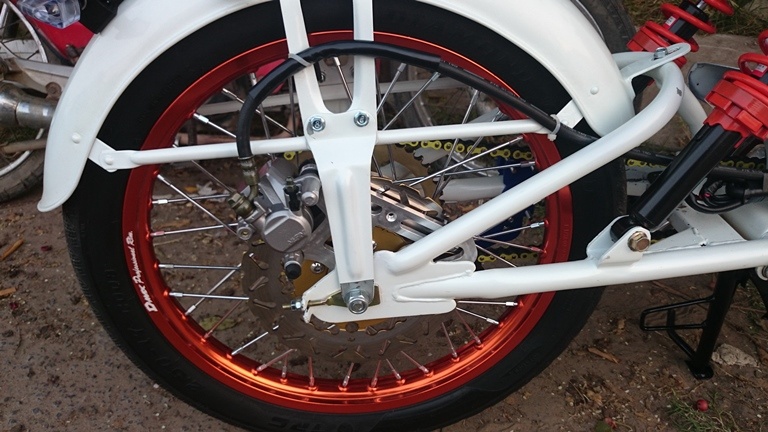   Được biết, tổng số tiền anh Mạnh mua phụ tùng vào khoảng 13 triệu đồng. 