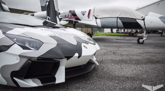 Lamborghini Aventador mau quan doi do suc may bay phan luc hinh anh