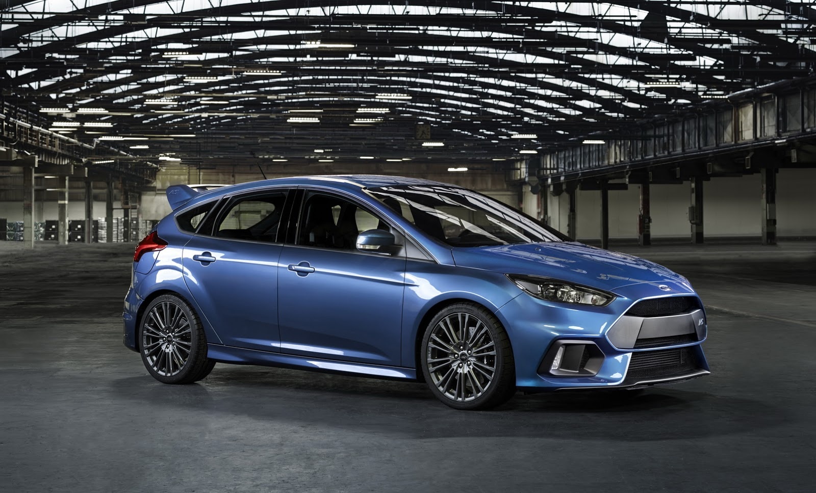 Ford trinh lang Focus RS 2016 hinh anh