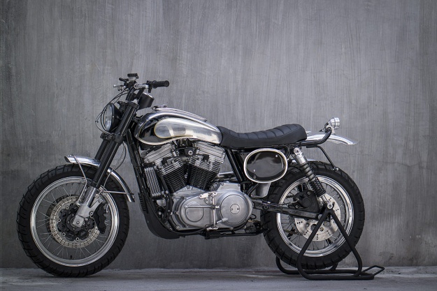 Harley Iron 883 do theo phong cach scrambler la mat hinh anh