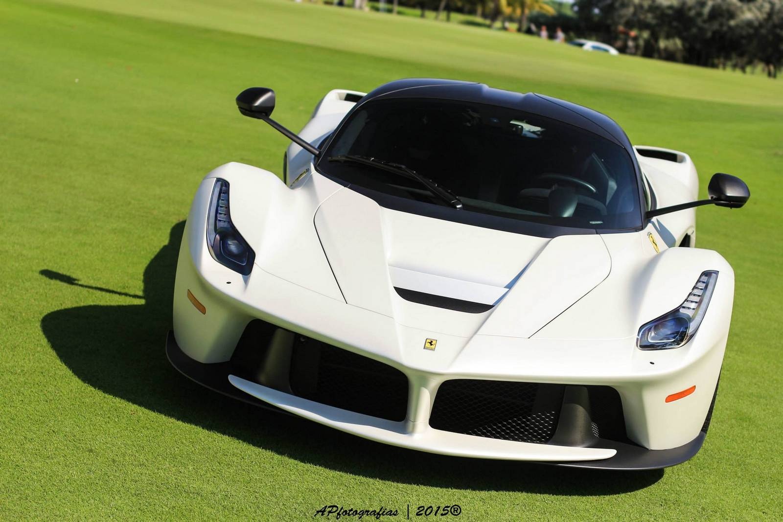 Ferrari LaFerrari là siêu xe mạnh mẽ nhất của hãng xe Ý ở thời điểm hiện tại. Cung cấp