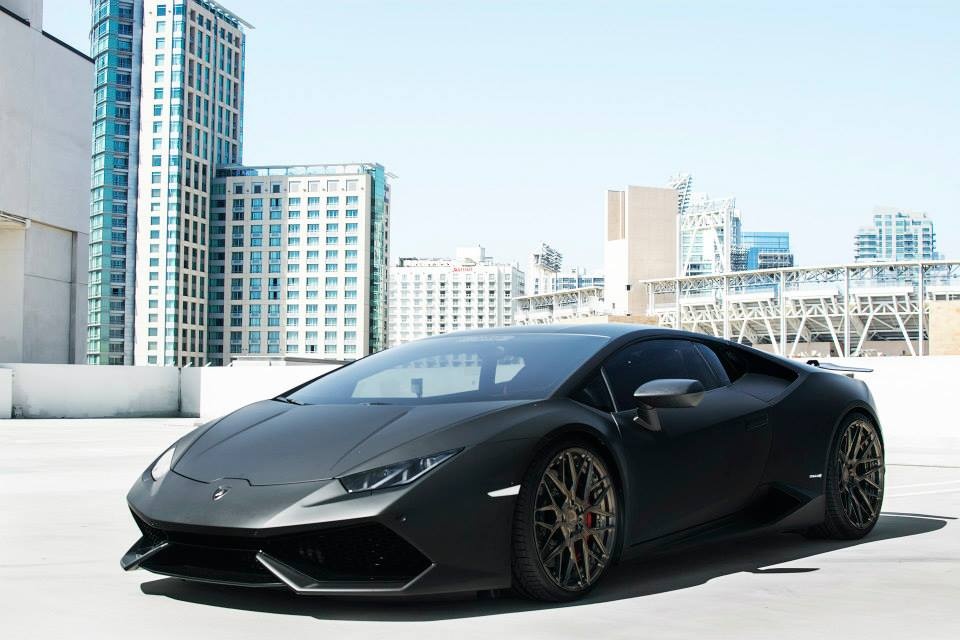 Lamborghini Huracan den nham do boi GMG hinh anh