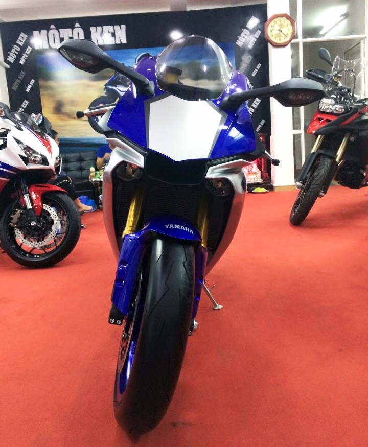YZF-R1 2015 về Việt Nam với màu xanh GP. Ảnh: Ngọc Duy.