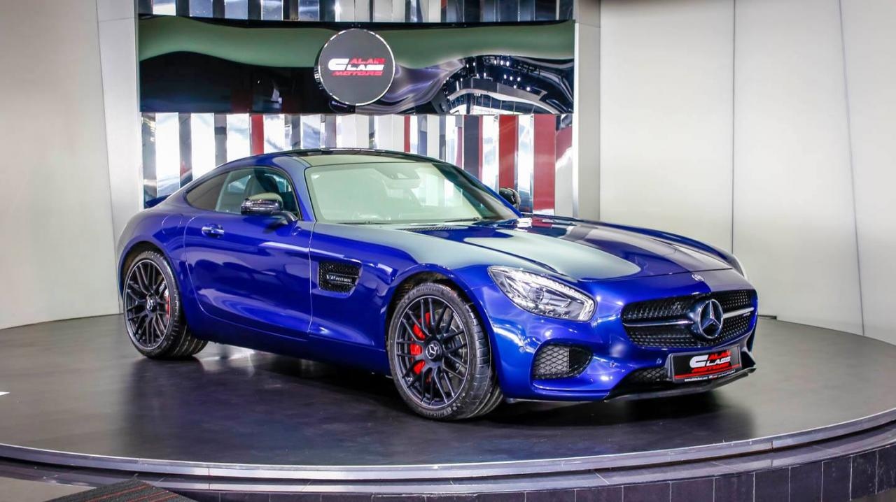 Mercedes AMG GT S mau xanh duong noi bat hinh anh