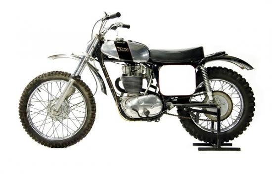 BSA mang vẻ quyến rũ đậm chất Châu Âu và đẹp với niềm tự hào bằng khả năng tạo hình trên sắt thép. Trong giai đoạn thịnh vượng nhất của kim loại được dùng để sản xuất motor khi chưa bị những thứ đồ nhựa từ Nhật Bản xâm chiếm.