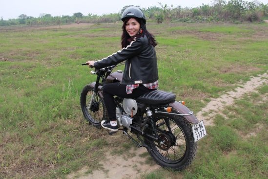 Với xã hội văn minh, tinh tế, cảnh chơi xe một mình hay một nhóm lẻ tẻ đã không còn thu hút được nhiều người chơi. Dừng lại ở cách chơi một mình đâm ra khó cho sự phát triển của văn hóa xe, bó hẹp lại những cơ hội được chia sẻ, tìm hiểu để chơi sâu hơn, đậm chất hơn, để mà chơi cho bõ sướng cái công đã bỏ ra để đi tìm tự do trong bản ngã của mỗi cá nhân khác biệt.