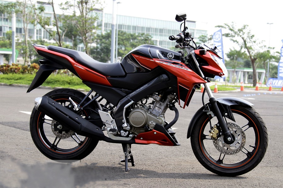 Yamaha ra mat xe con tay V-Ixion phien ban moi hinh anh