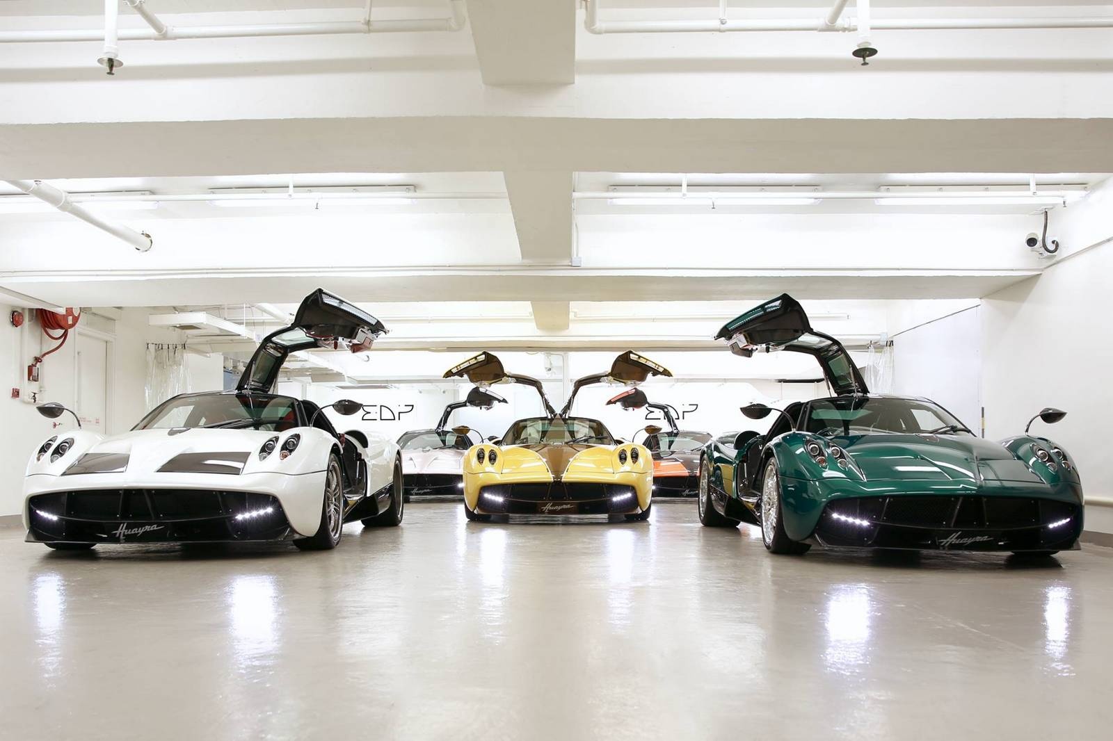 Dan sieu xe Pagani dat gia tai Hong Kong hinh anh