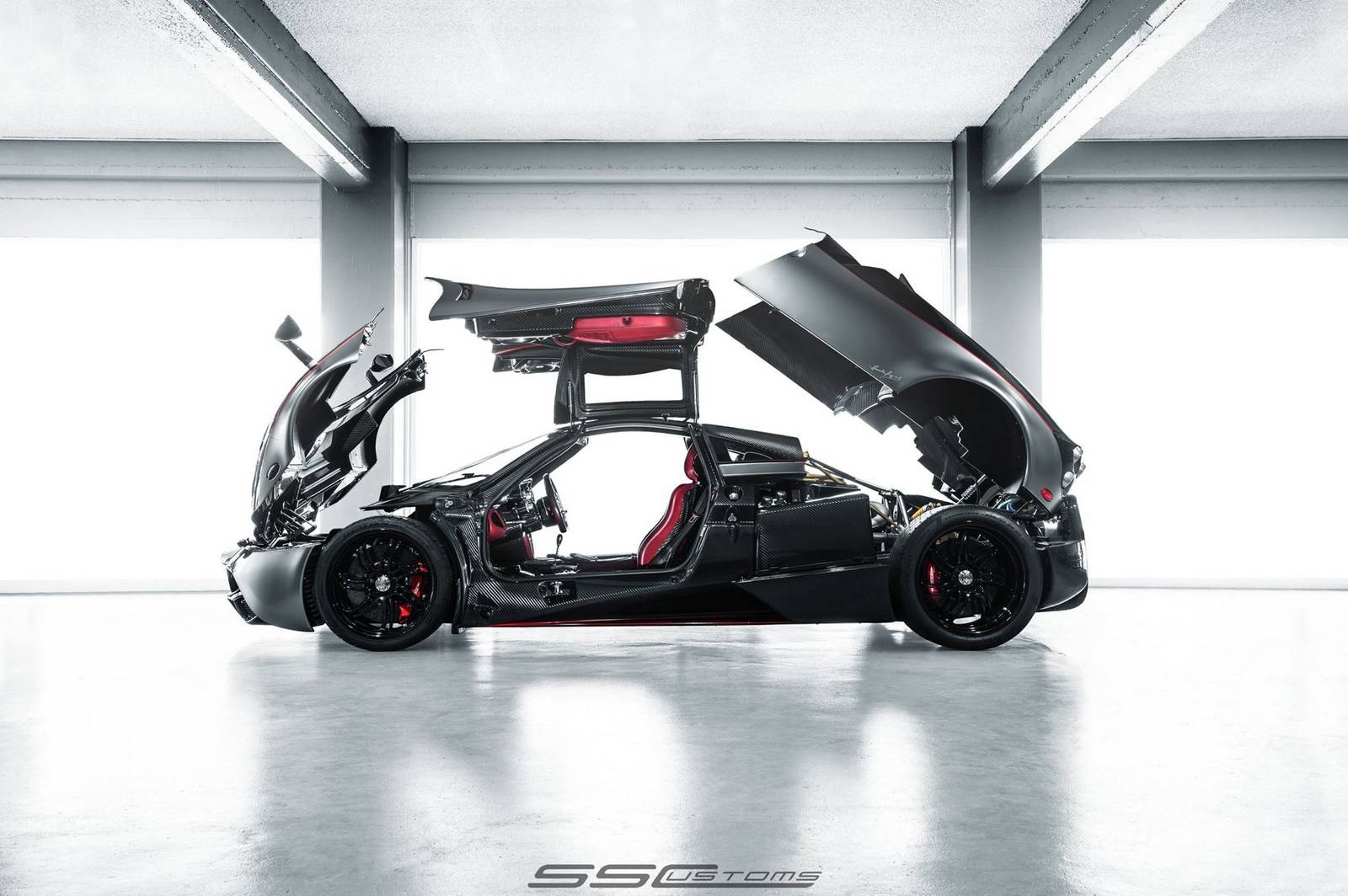 Sieu xe Pagani Huayra ma chrome bac mo hinh anh