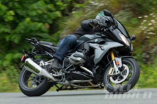 BMW R1200RS 2016: Dong co Boxer truyen thong huong the thao hinh anh