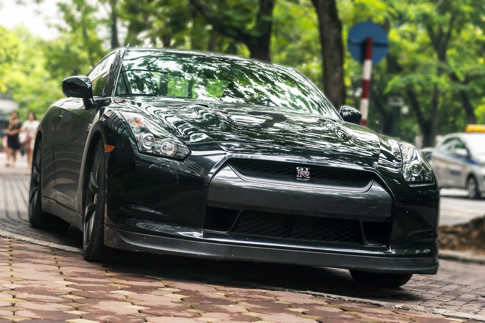 Them mot sieu xe Nissan GT-R moi ve Ha Noi hinh anh